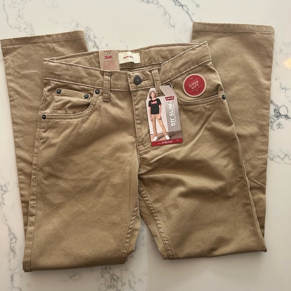 NWT. Levi’s 511 slim stretch 5-pocket chinos. Boys Size 12 regular (26”x 27”) - Picture 2 of 3